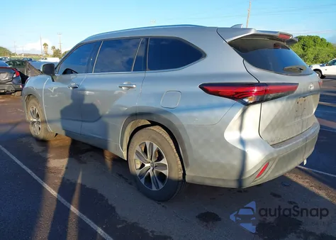 2021 Toyota Highlander Xle из США, поврежденный, VIN 5TDGZRAH1MS050163